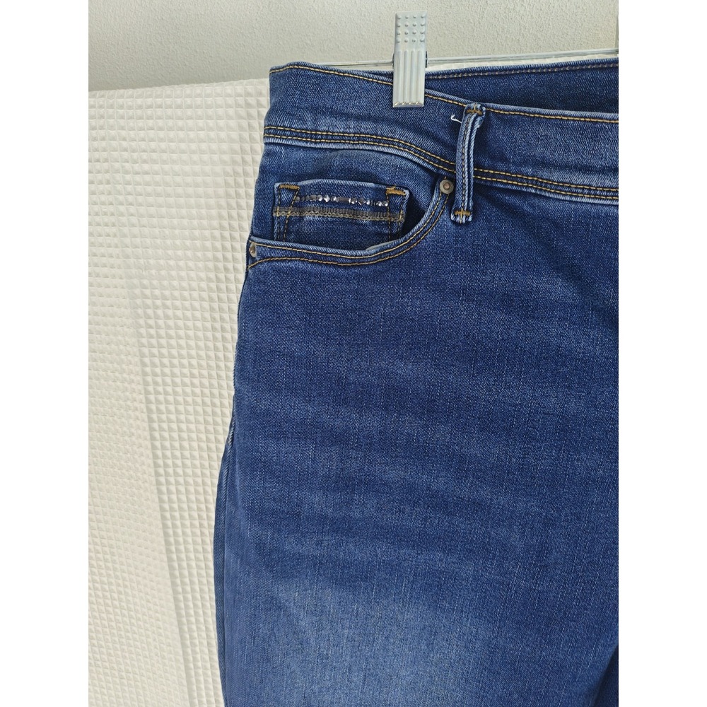Levi's 512 Perfectly Slimming Bootcut Jeans Women's 18 Dark Wash Stretch Denim - Picture 8 of 16